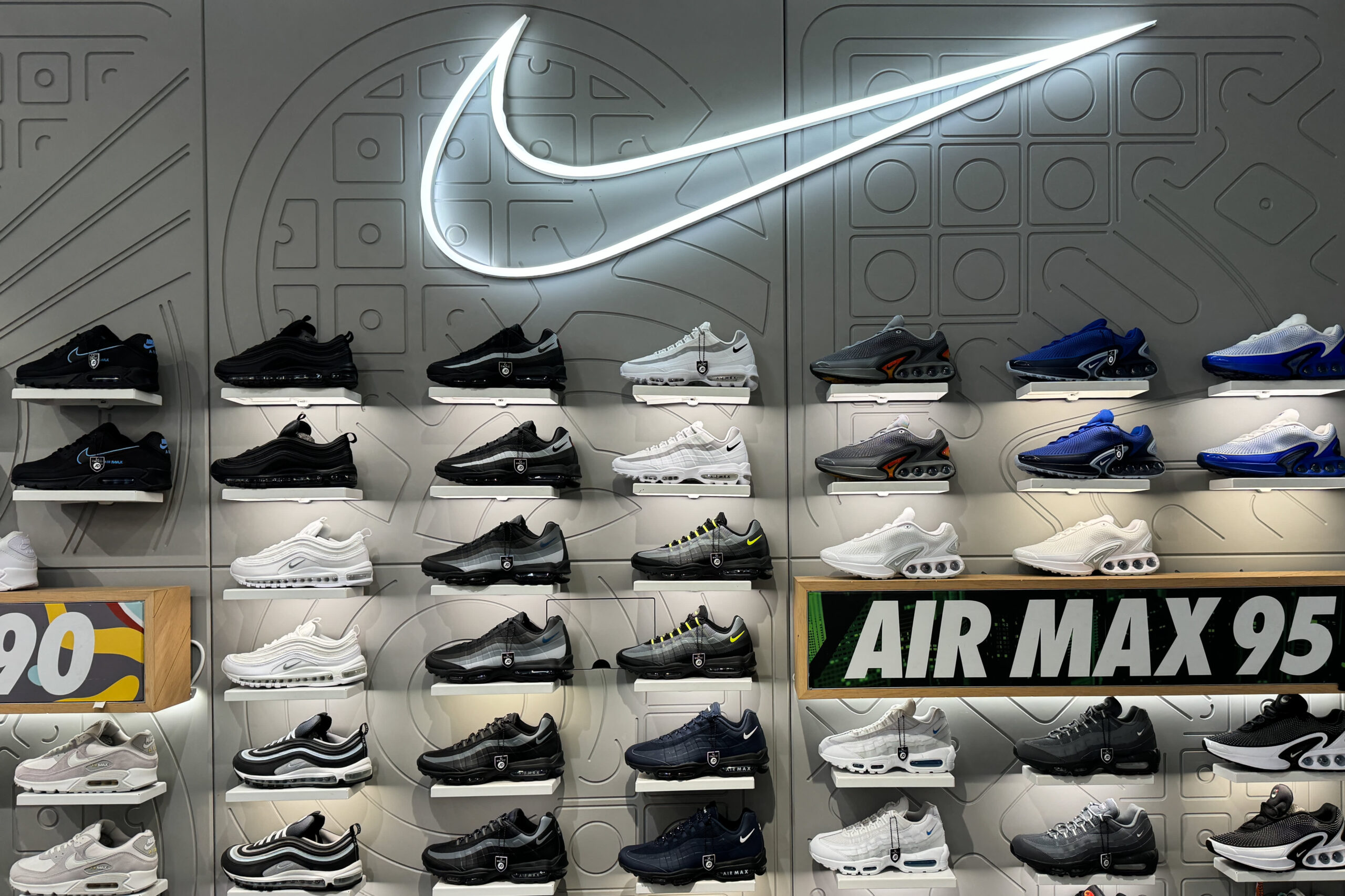 Nike Competitors